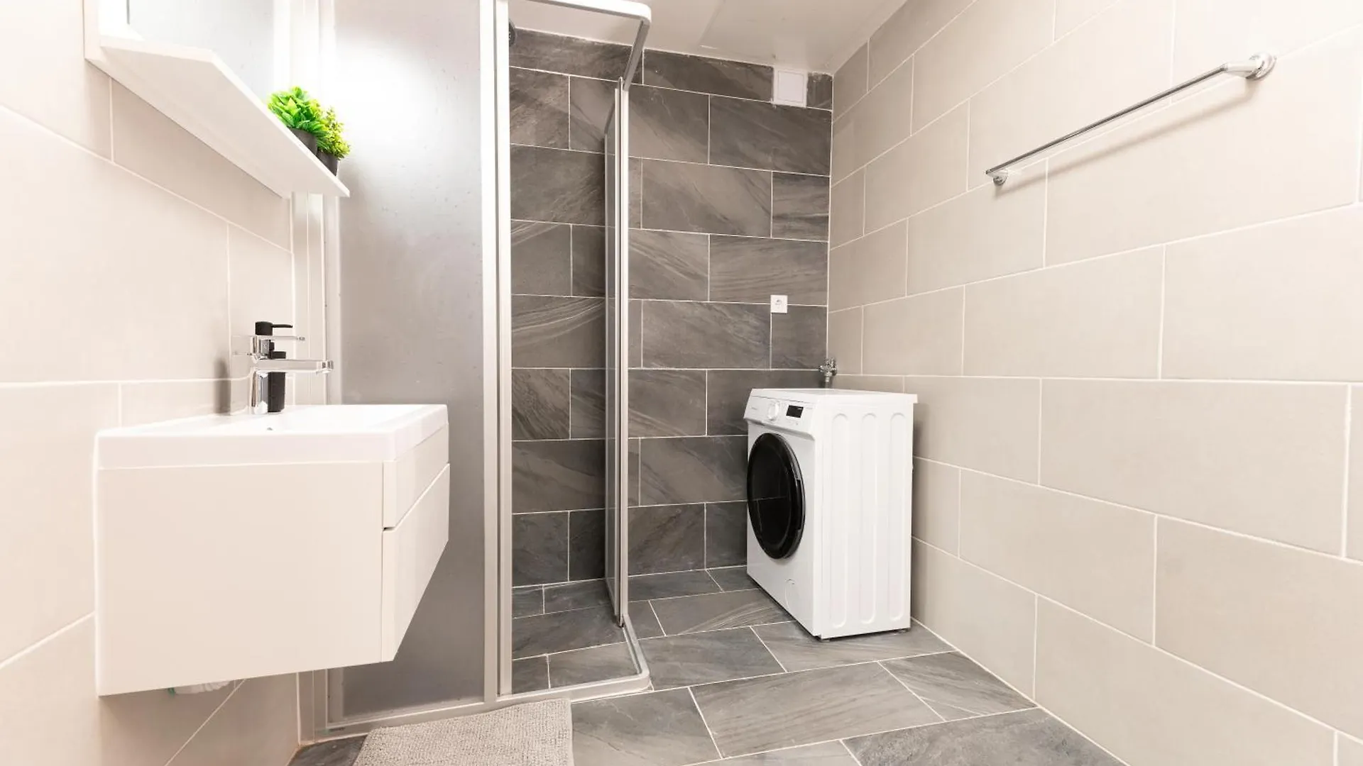 Apartment Superior N' Cozy Mozsar 6 Suite In The Heart Of Budapest Hungary