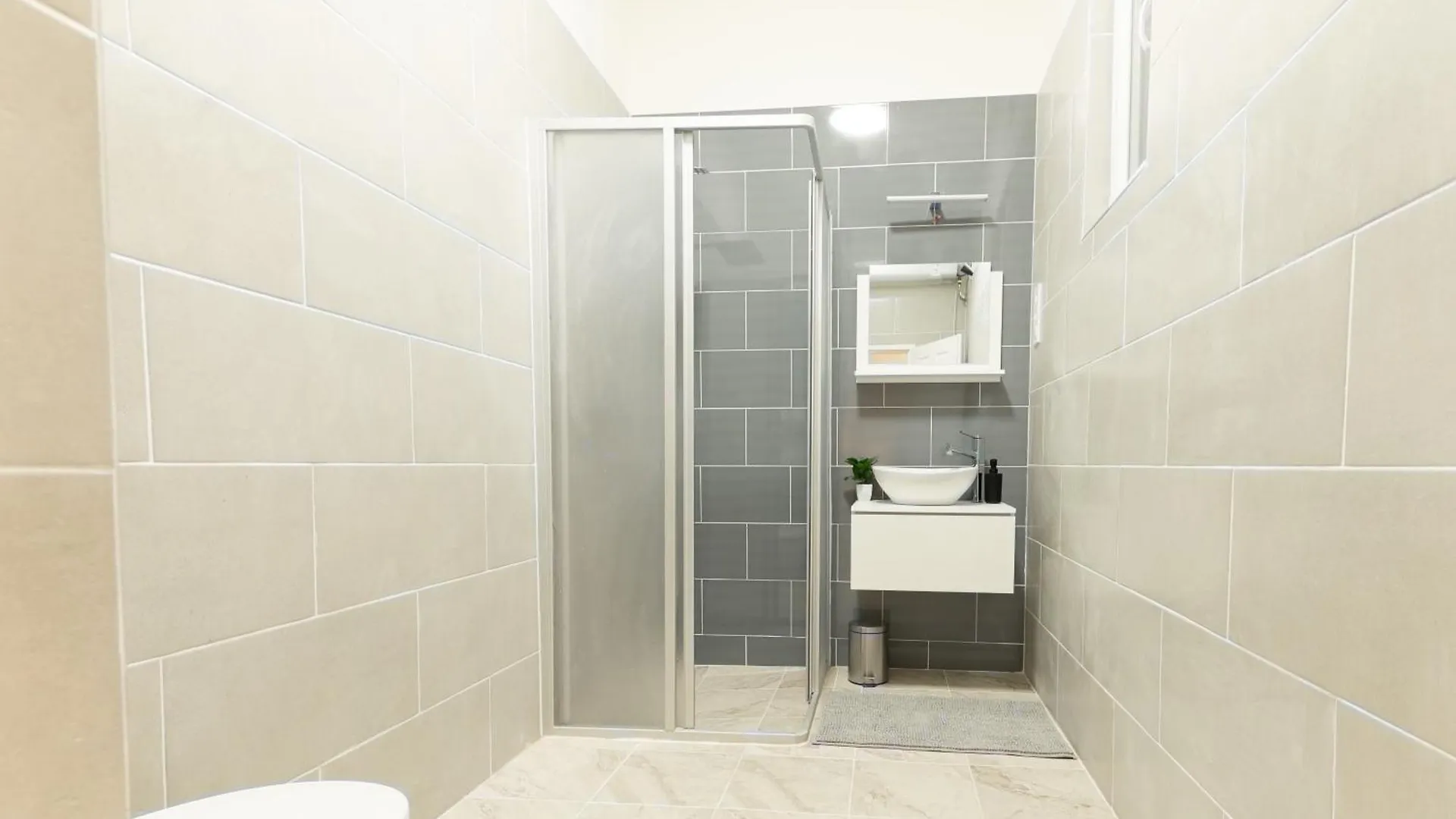 Apartment Superior N' Cozy Mozsar 6 Suite In The Heart Of Budapest