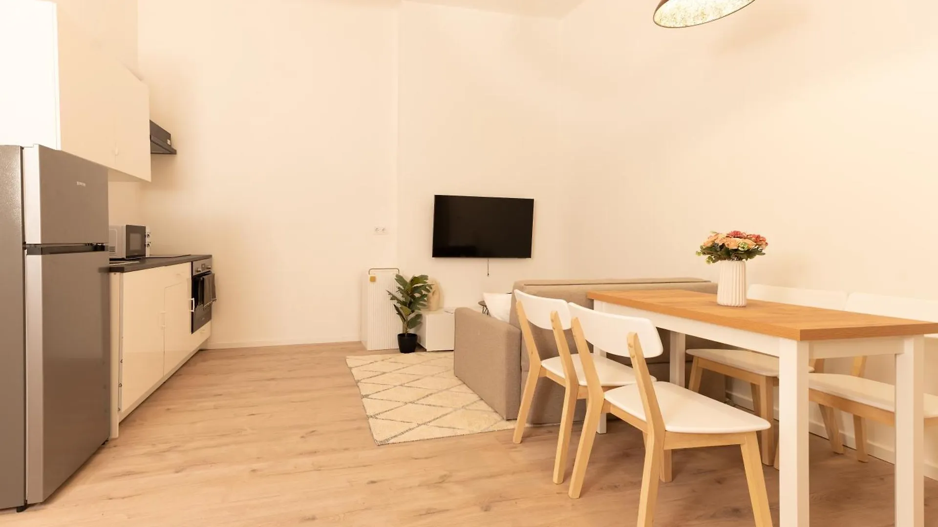 Apartment Superior N' Cozy Mozsar 6 Suite In The Heart Of Budapest