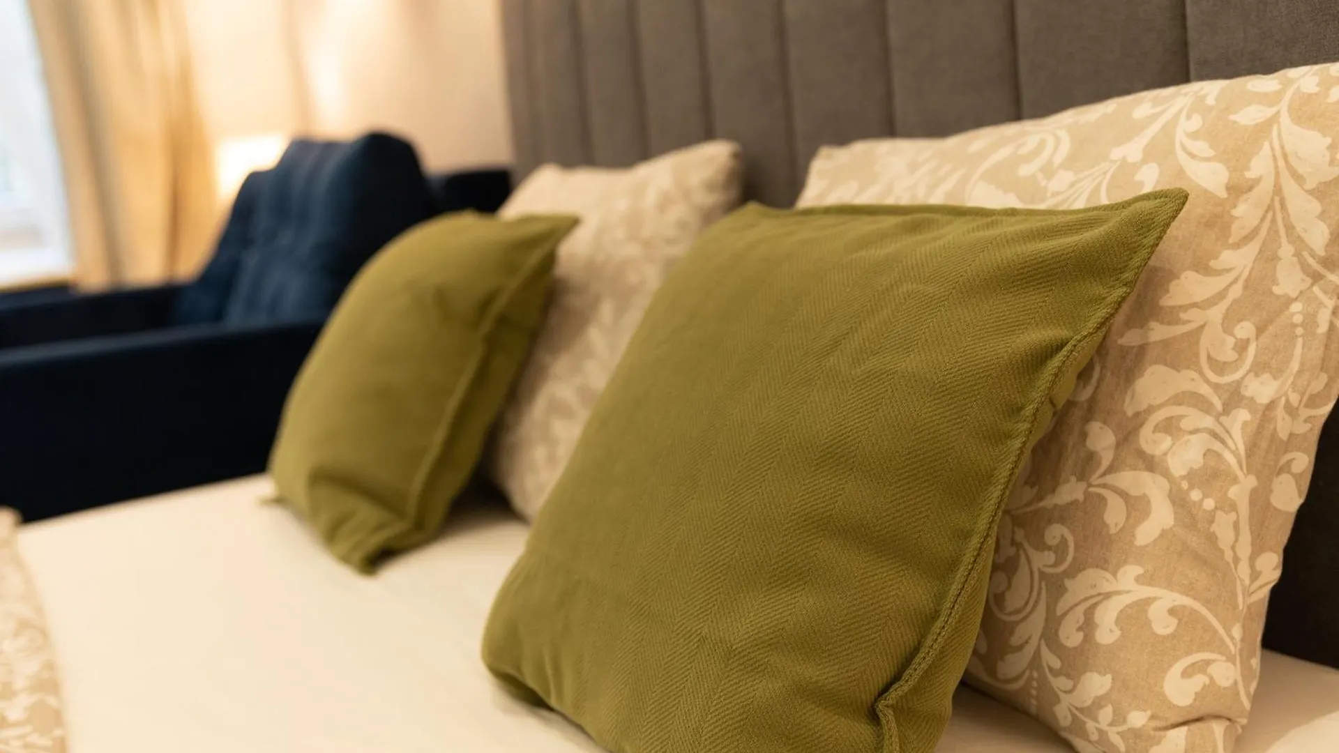 Superior N' Cozy Mozsar 6 Suite In The Heart Of Budapest
